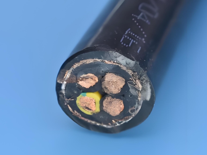 電線電纜生產(chǎn)工藝流程和結(jié)構(gòu)越復(fù)雜，疊加的層次就越多.jpg